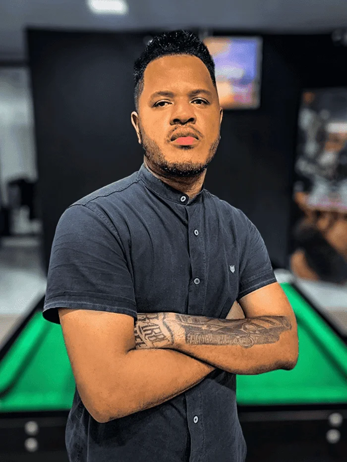 Barbeiro Marcelo Santana - fundador da Barbearia Santana em Rio Verde GO